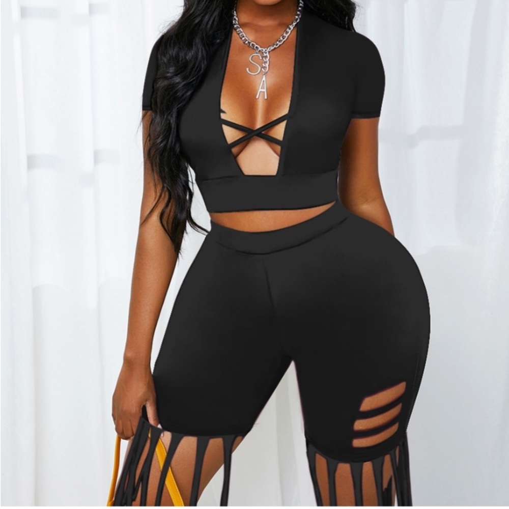 NEW TWO PIECE SHORT SET